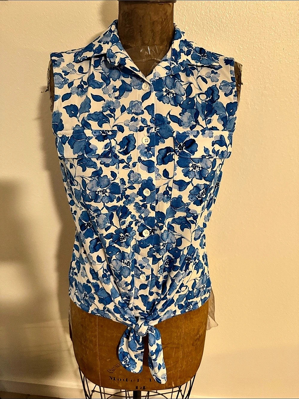 ava & grace Floral Tie-Front Blouse Blue & White Petite Small NWT